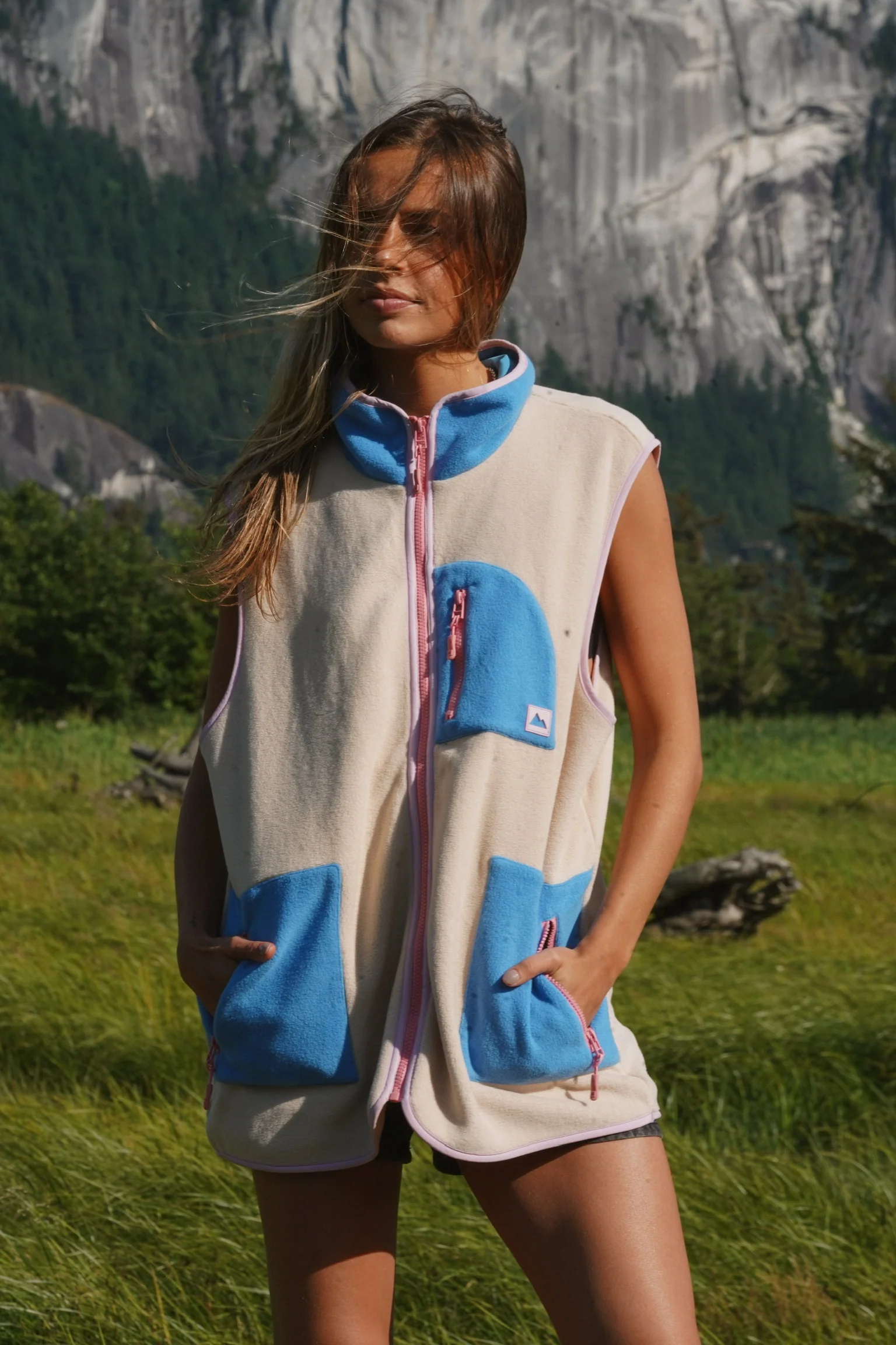 Overland Vest - Image 5