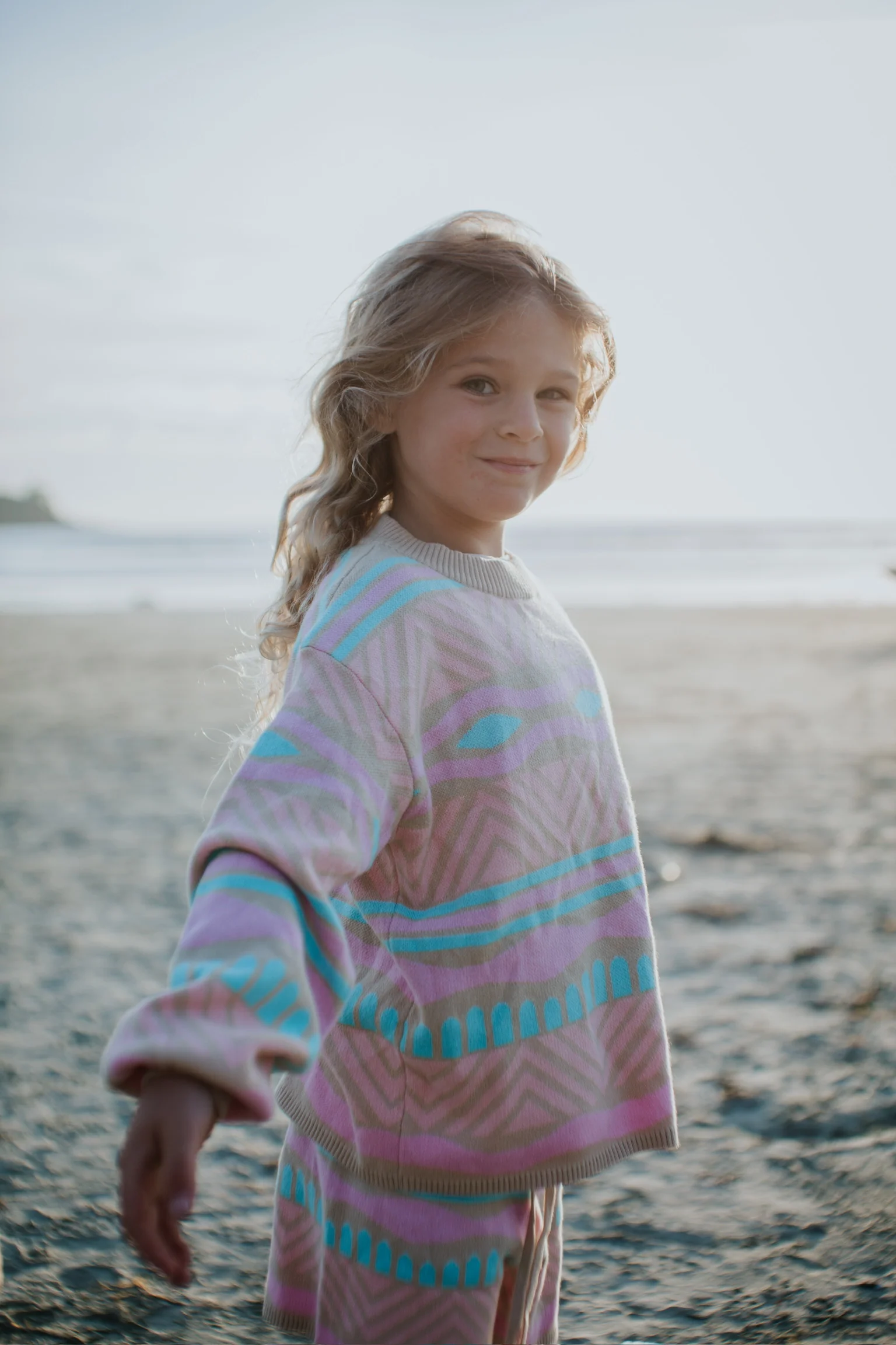Paradise Island Kids Set - Sweater - Image 2